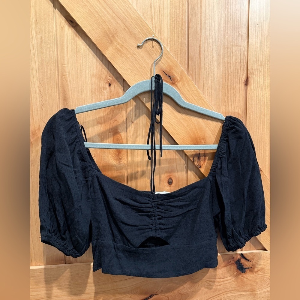 Elodie Women’s Black Puff Sleeve Crop Top Size S NWT